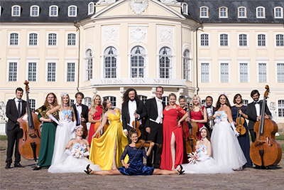 Pressebild-Johann-Strauss-Revue-mit allen Darstellern