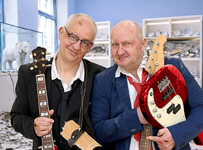 Schwarze_Gruetze_Pressefoto_Elegant_quer_Fotografin_Anne_Heinlein Musikkabarett Schwarze Grütze | Elegant im Porzellanladen, Foto: Anna Heinlein